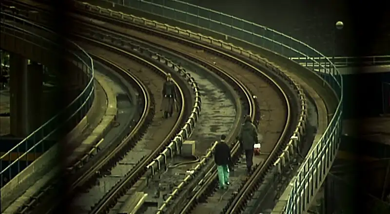 download 28 days later (2002) dual audio {hindi-english} 480p [400mb] | 720p [900mb] | 1080p [2.2gb]