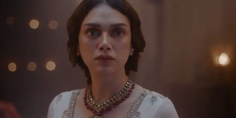 screenshot f01318 taj reign of revenge season 1