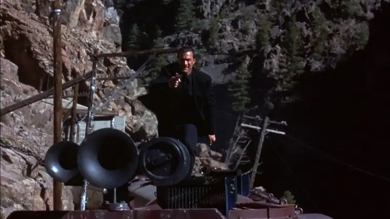 download under siege 2: dark territory (1995) dual audio {hindi-english} bluray 480p [450mb] | 720p [950mb] | 1080p [2.6gb]